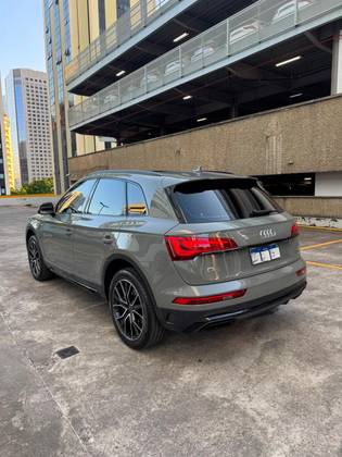 AUDI Q5 2.0 45 TFSI GASOLINA S LINE BLACK QUATTRO S TRONIC AUDI Q5 2.0 45 TFSI GASOLINA S LINE BLACK QUATTRO S TRONIC
